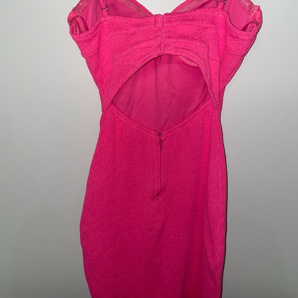 Elegant Pink Strapless Dress - Picture 2 of 3